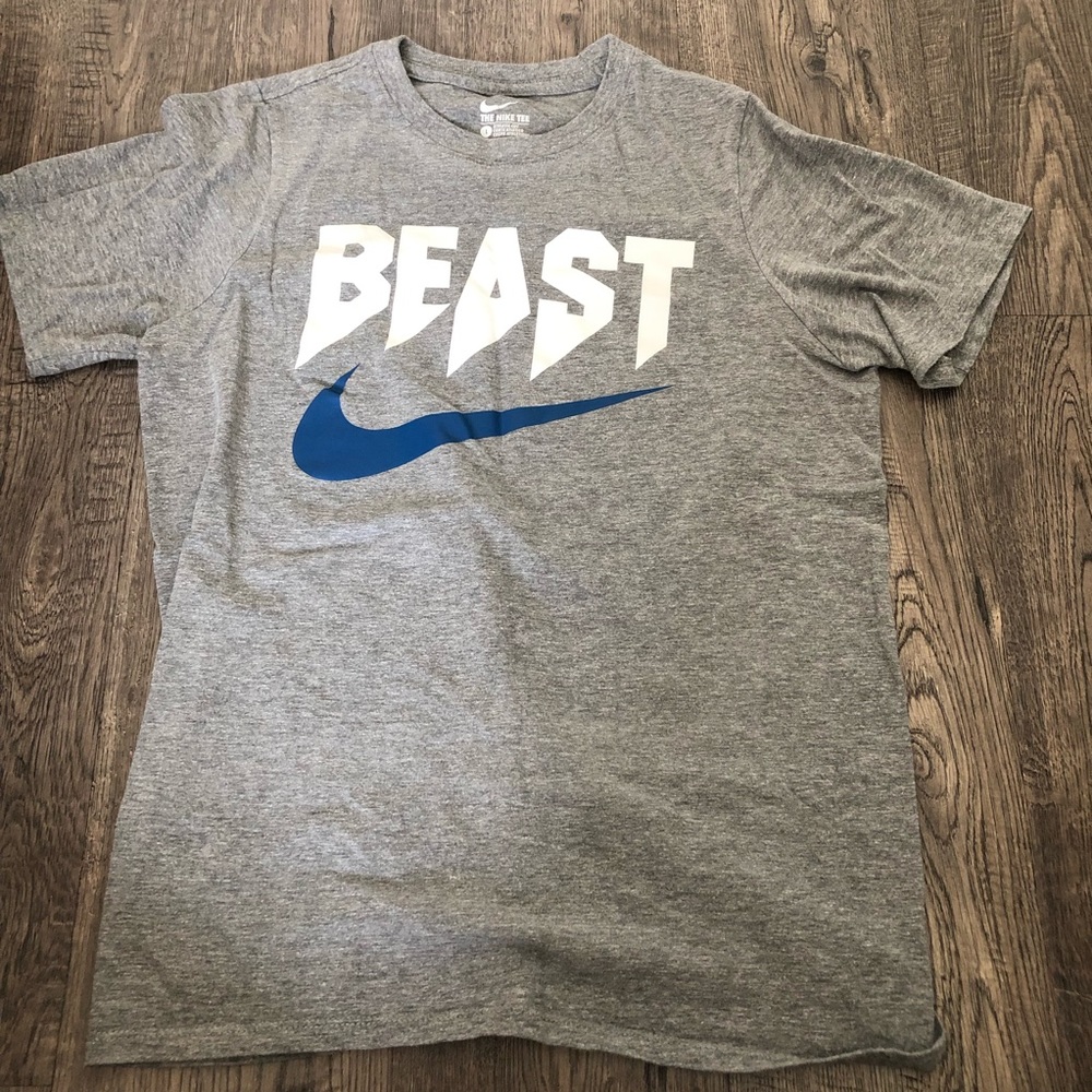 Nike t shirt